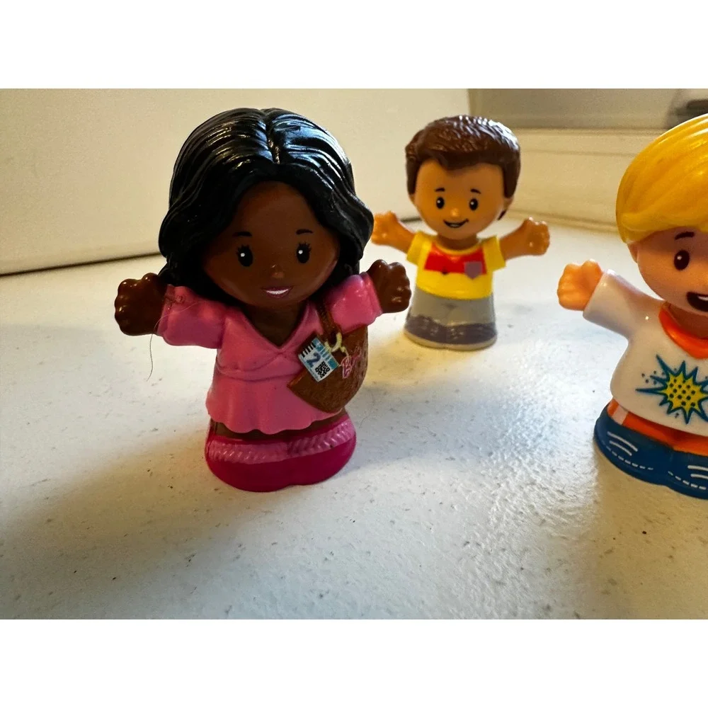 Fisher Price Little People Figures Lot of 5 Pilot Traveler Kids Kristoff